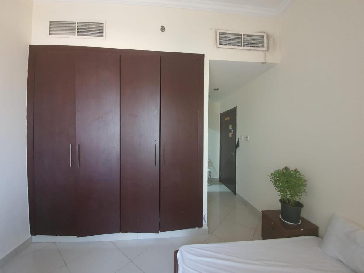 دبي One Masterbedroom In 2 Bedroom Apt,Al Darwesh,Al Barsha 1 المظهر الخارجي الصورة